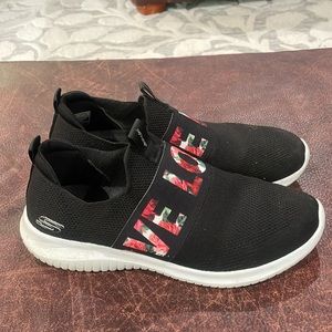 💋❤️LOVE💋❤️Skechers!!